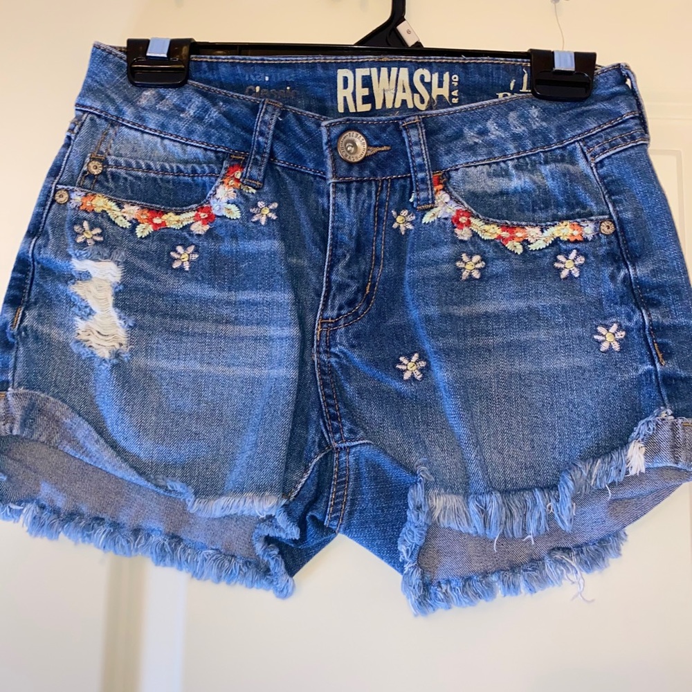 Dresses, blouses, shorts and pants ‼️‼️‼️